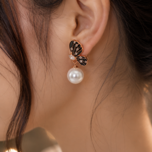 Butterfly With pearl...